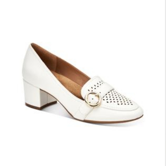 GIANI BERNINI Womens White Cushioned Buckle Accent Perforated Round Toe 9 Heels - Picture 1 of 9